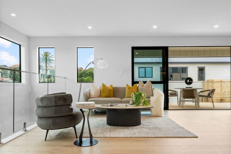 37 Pinecrest Drive, Gulf Harbour