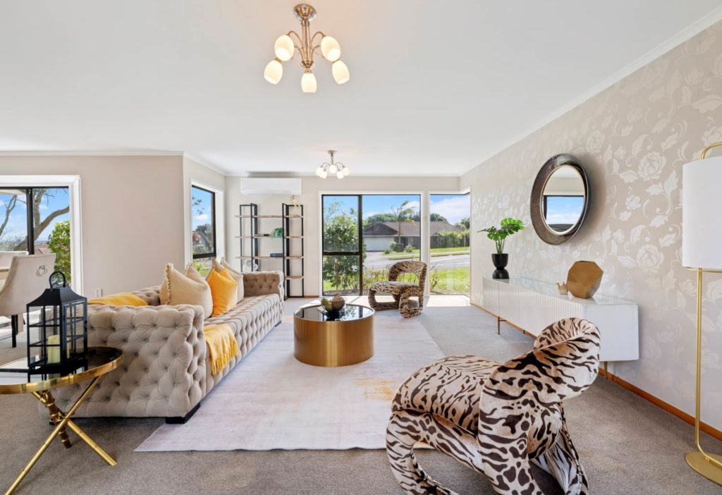 12 Meadowland Drive, Somerville