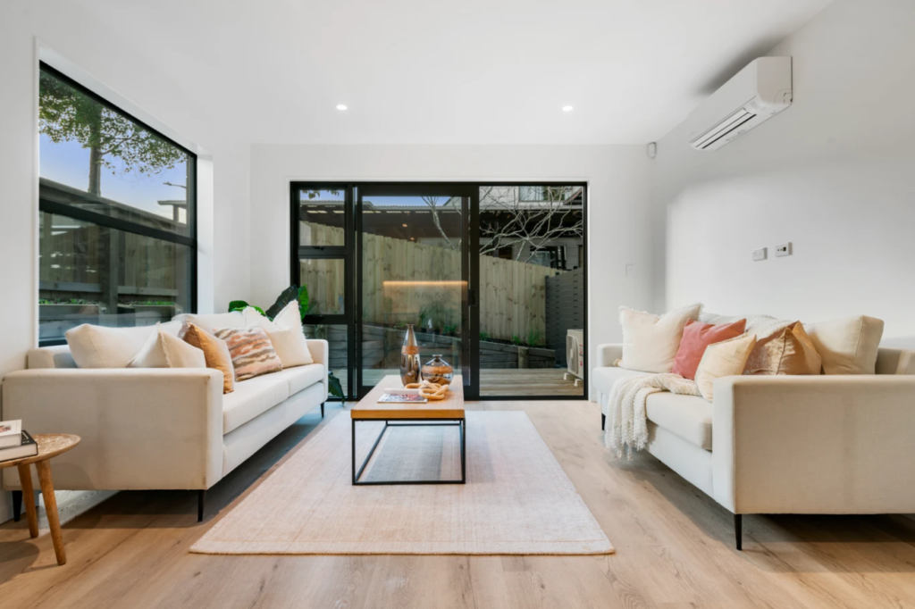 2-3 Pharlap Drive, Oteha