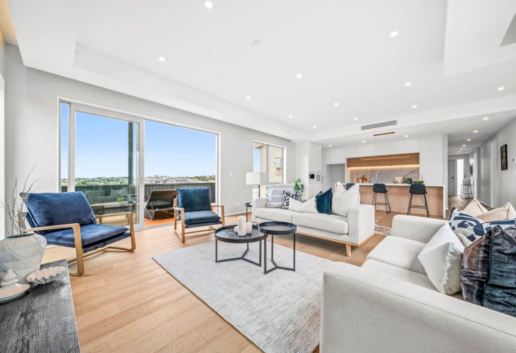 22 Waitai Close, Long Bay