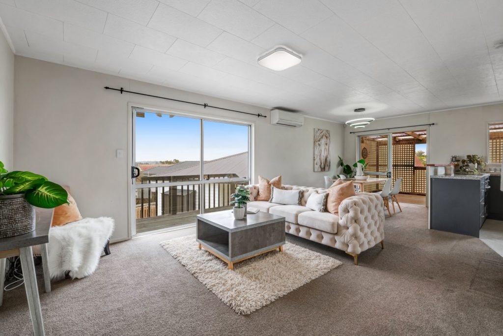 10 Santiago Crescent, Unsworth
