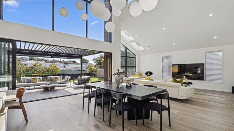 8 Andara Close, Pinehill