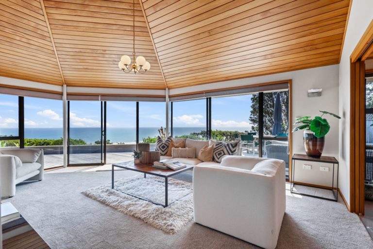 e38f067f-7b6d-45df-8abd-e80a923a483c