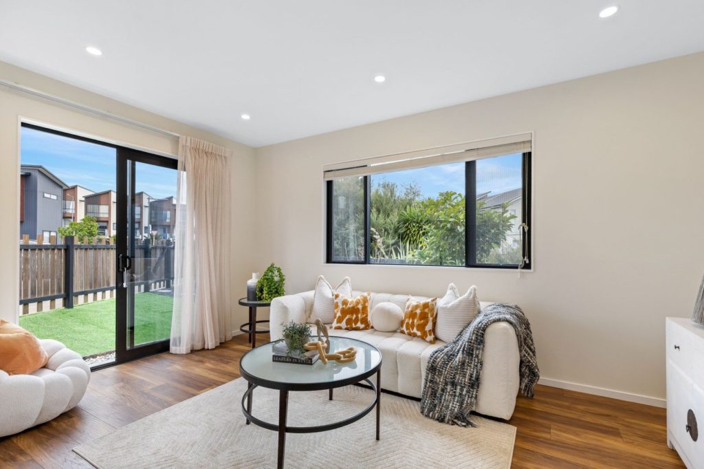 6 Hato Road, Hobsonville