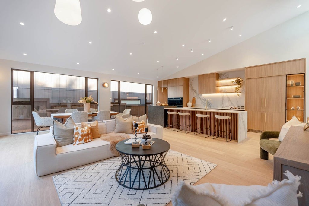 30 Streamview Way, Long Bay