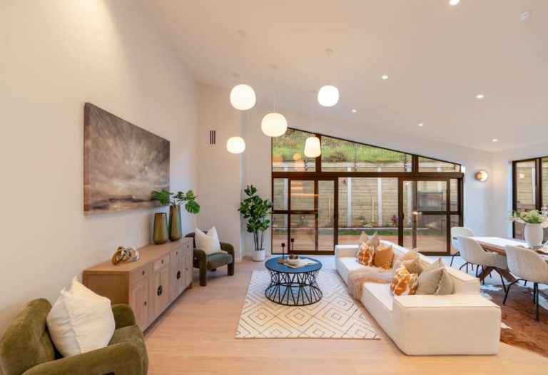 30 Streamview Way, Long Bay